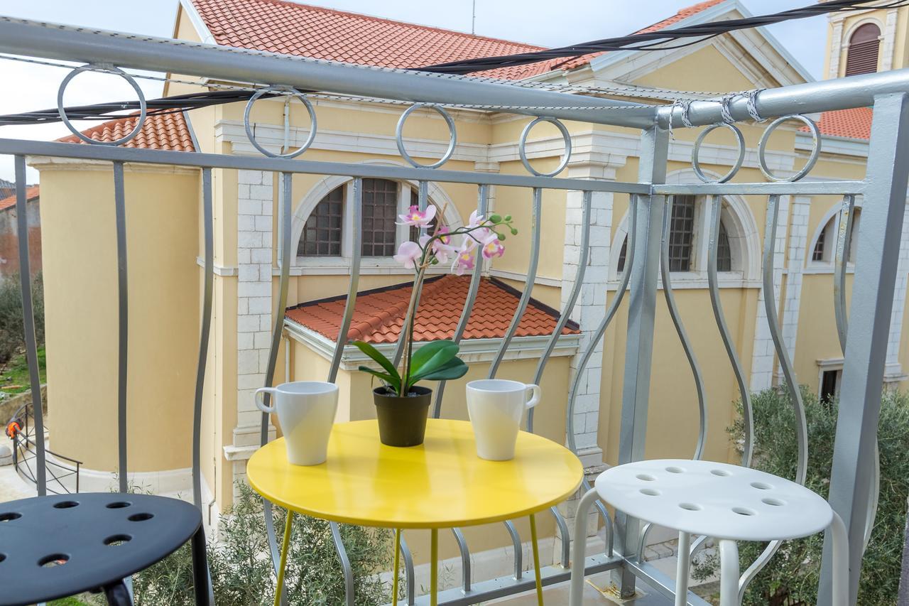 Apartments In City Center Ventus Novalja Exterior foto